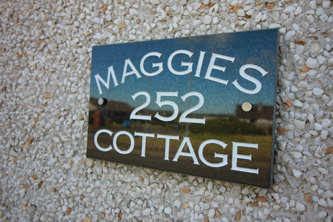Maggies Cottage Bushmills Extérieur photo